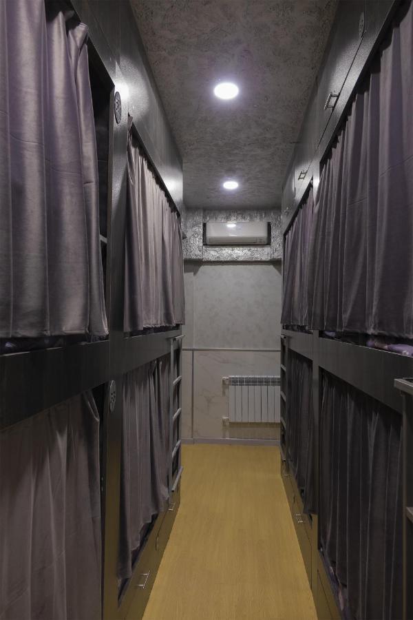 Midcity Hostel Jerevan Buitenkant foto