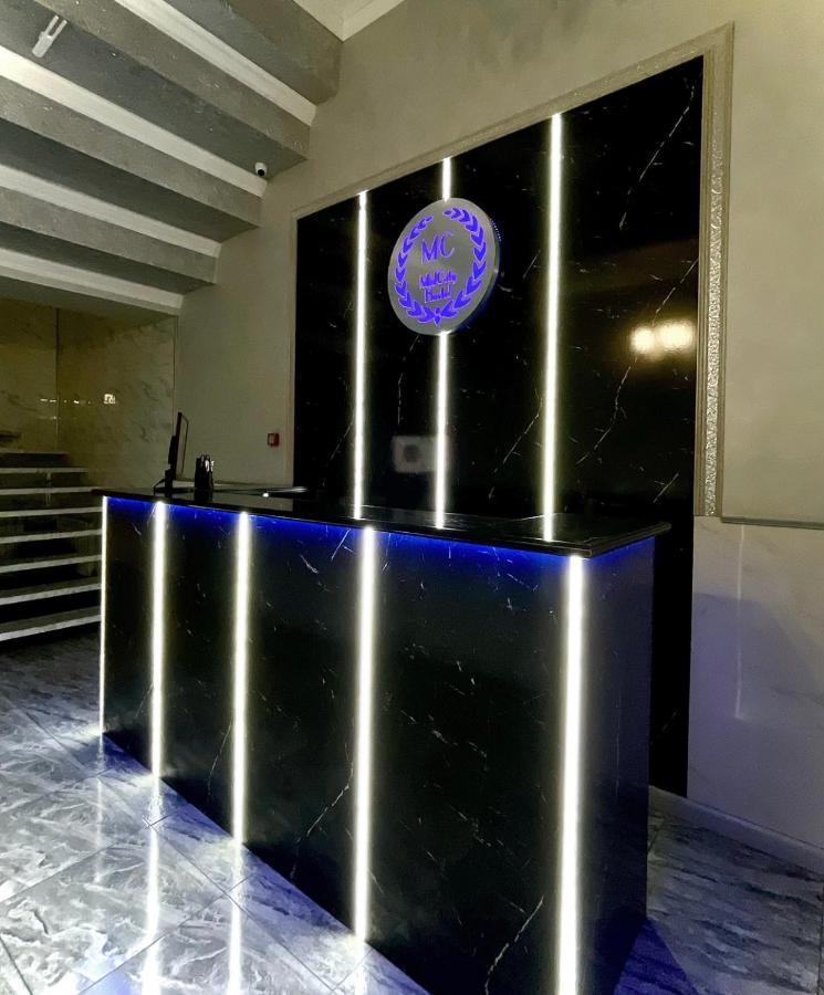Midcity Hostel Jerevan Buitenkant foto